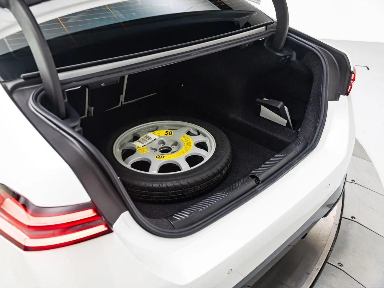 Used 2024 Mineral White Metallic BMW xDrive image 35