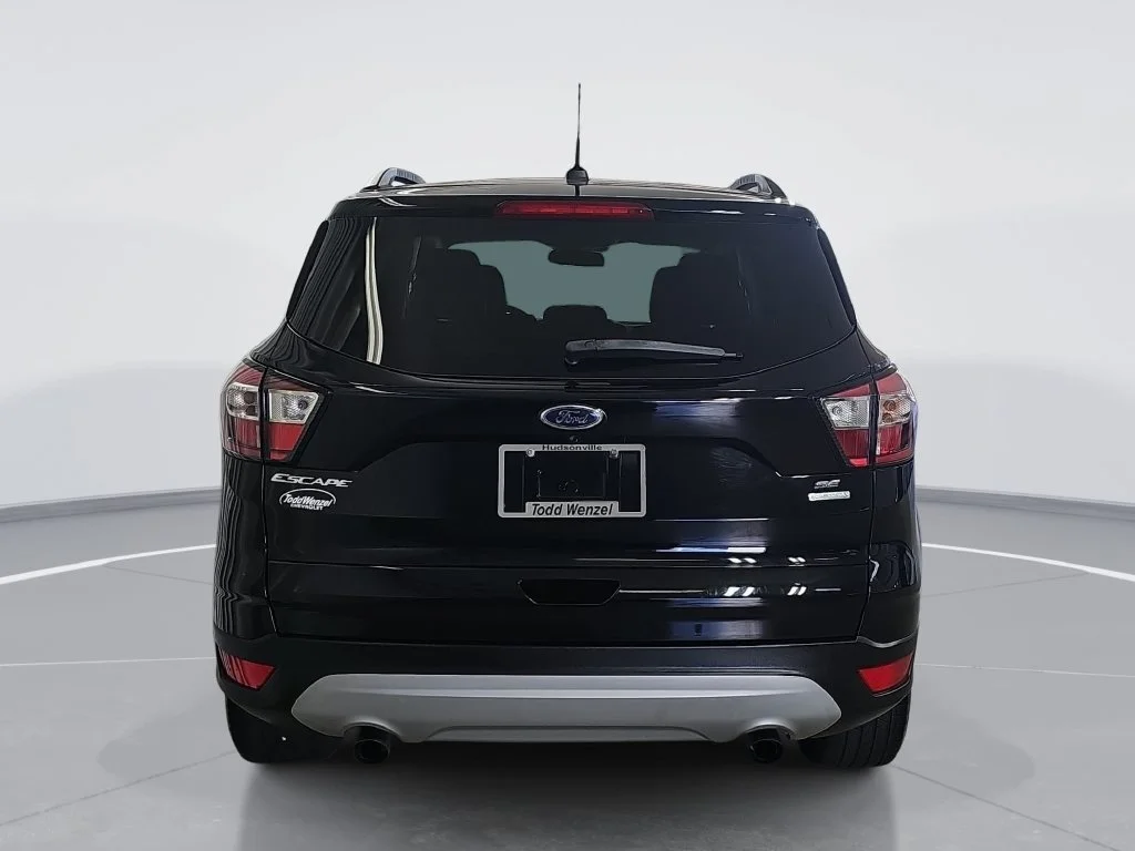 Used 2018 Black Ford SE image 5