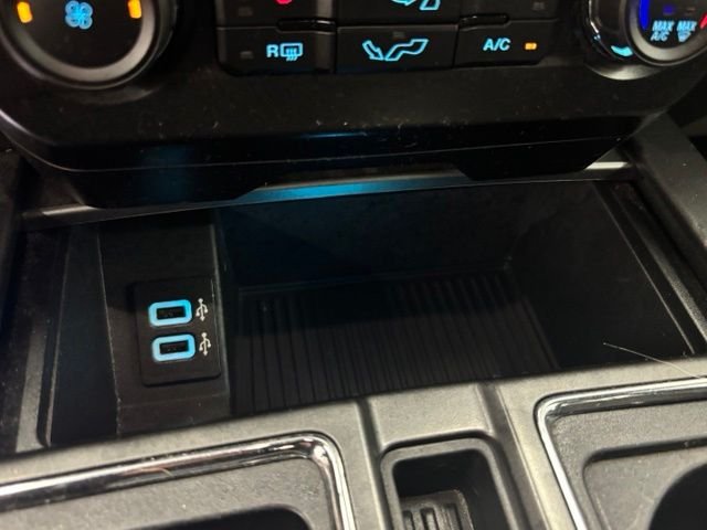 Used 2017 Gray Ford XLT image 33