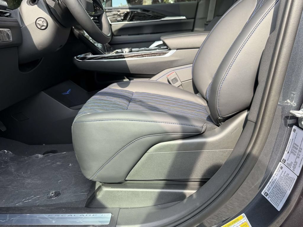 2026 Cadillac Escalade IQL Sport - Photo 15