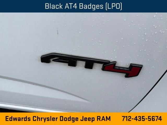 Used 2022 White GMC AT4 w/Leather image 14