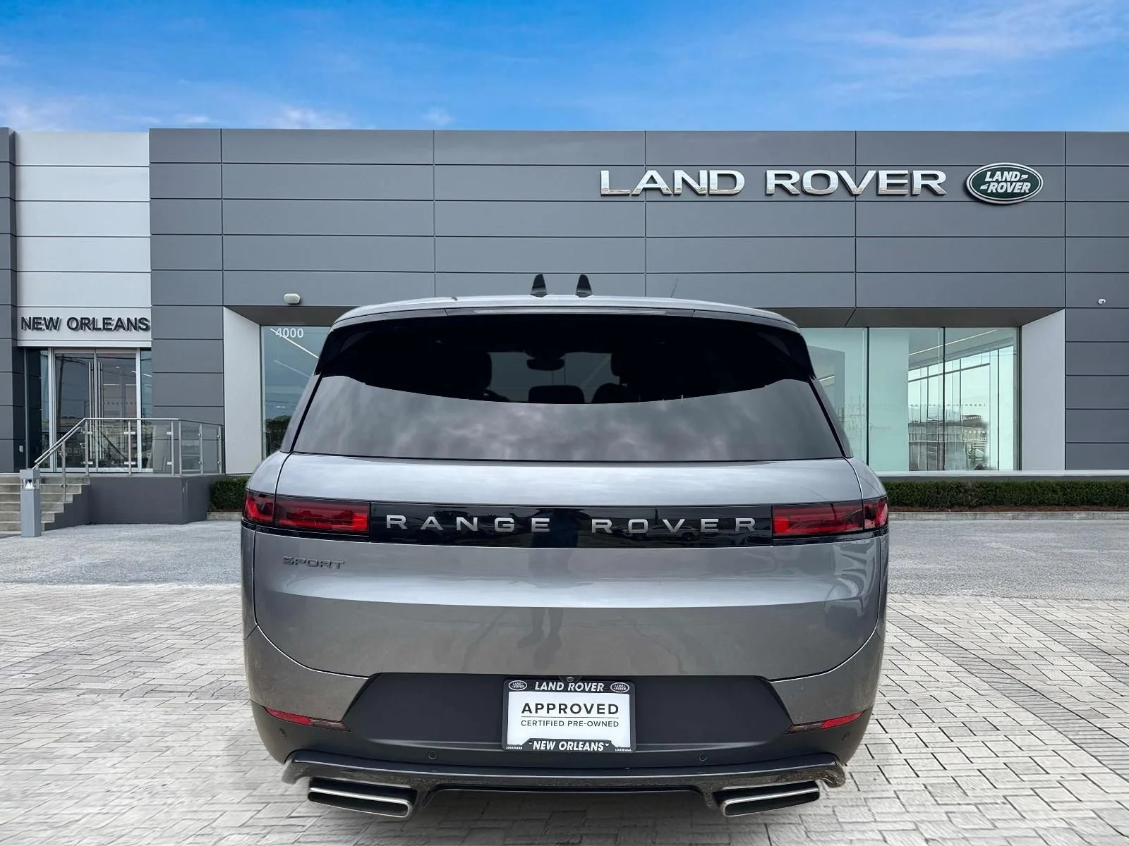 Certified Used 2025 Gray Land Rover S image 7