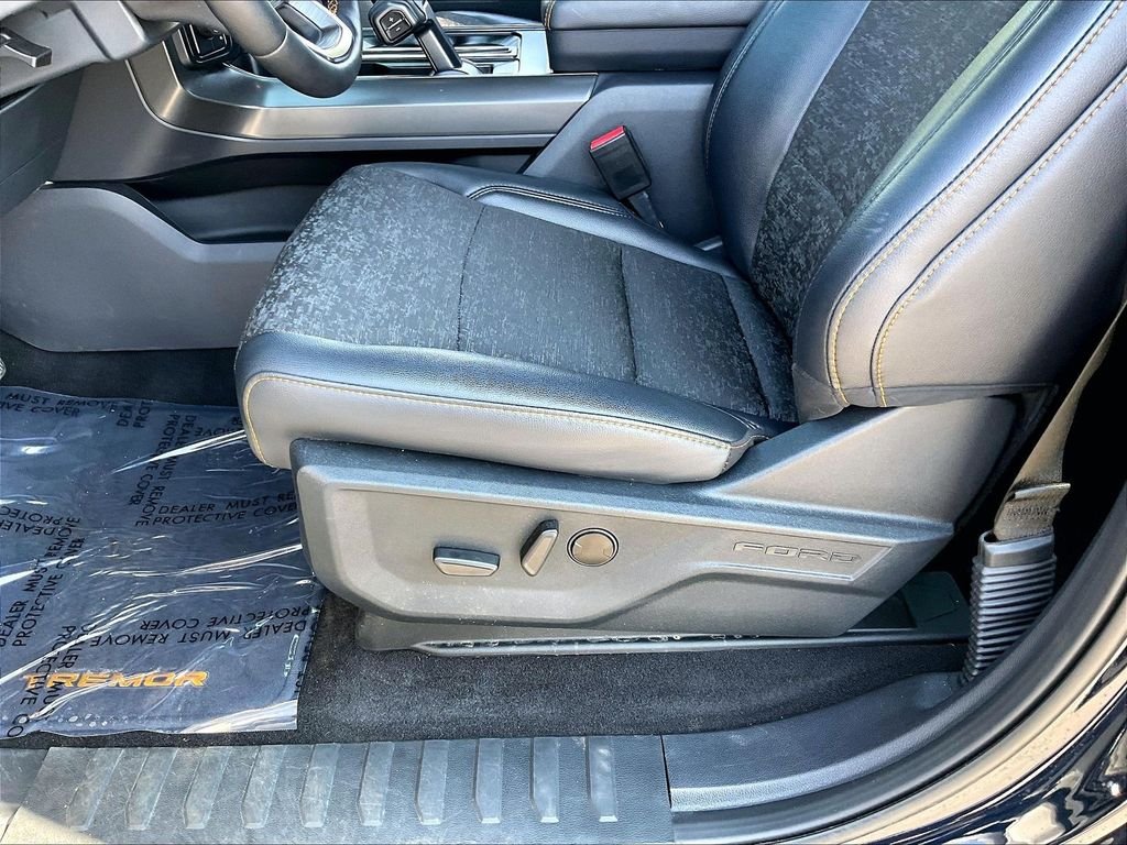 Used 2025 Antimatter Blue Metallic Ford Tremor image 35