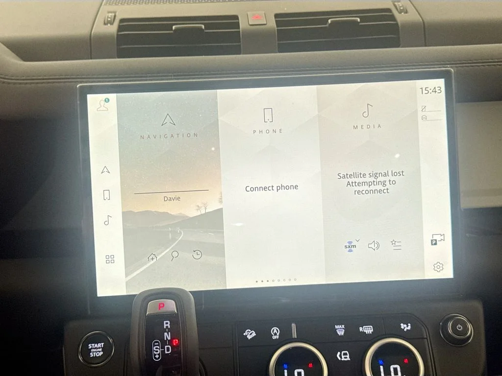 New 2026 Santorini Black Land Rover S image 14