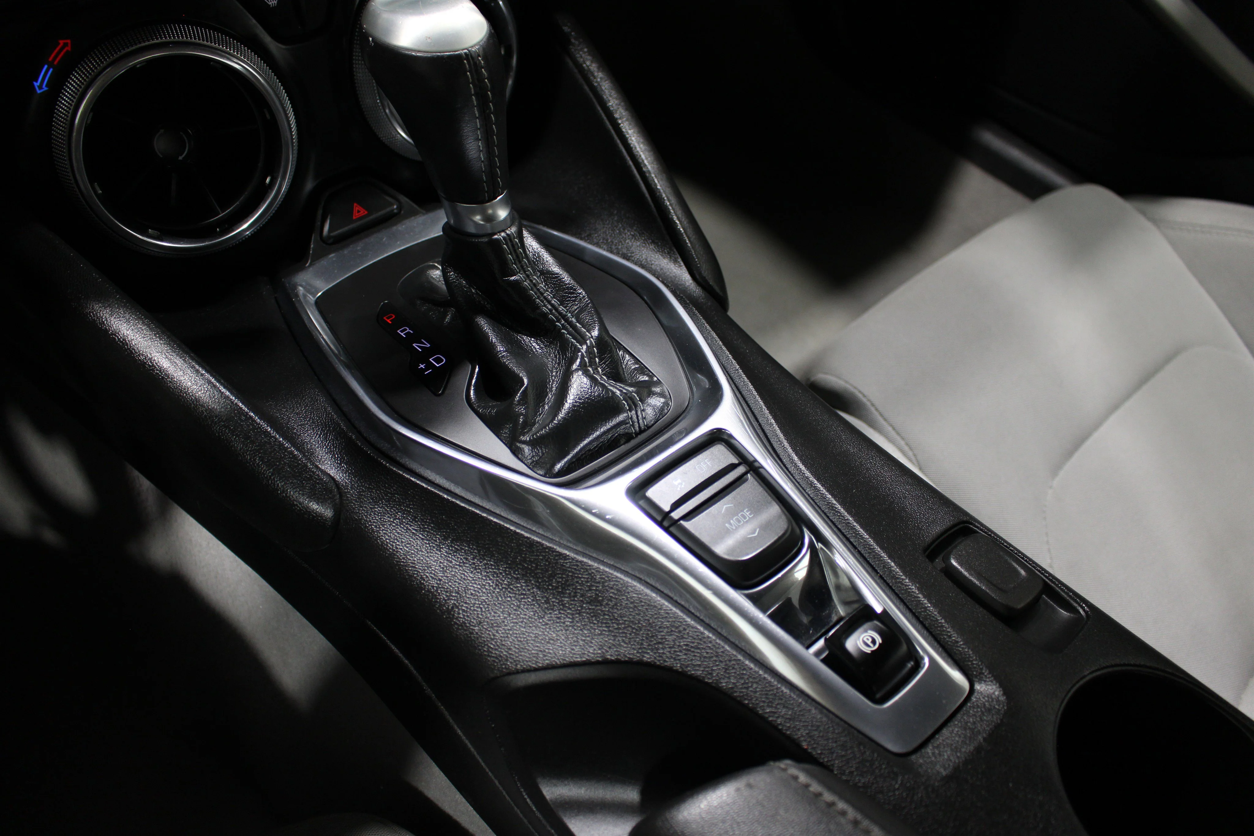 2020 Chevrolet Camaro 1LT - Photo 16