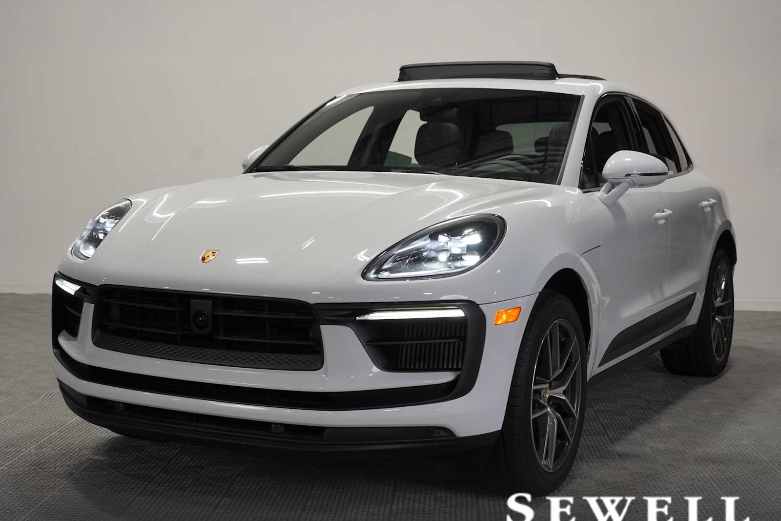 2024 Porsche Macan S