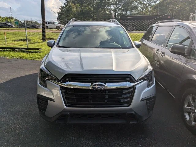 Used 2025 Ice Silver Metallic Subaru Premium image 2