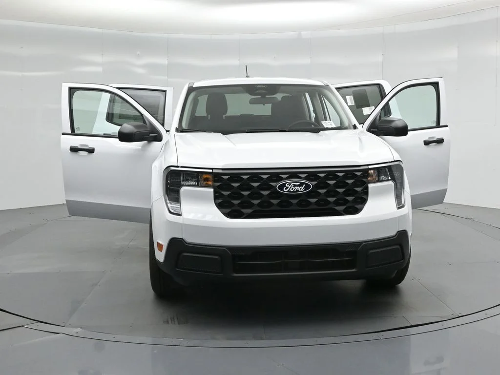 New 2026 Oxford White Ford XLT image 26