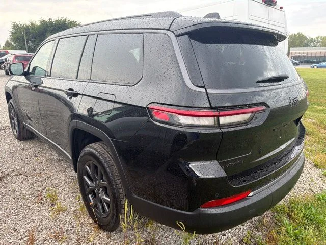 New 2027 High Gloss Black Jeep  image 4