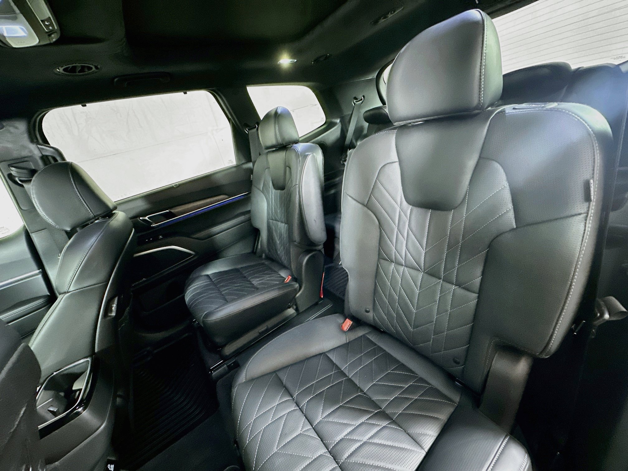 Used 2024 Wolf Gray Kia SX Prestige X-Pro image 27