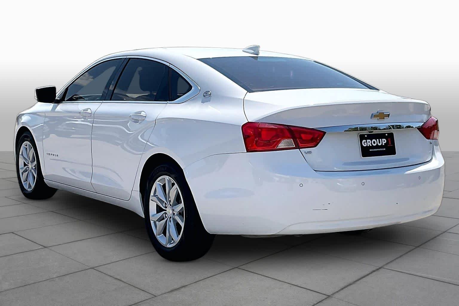 Used 2016 Summit White Chevrolet LT image 11