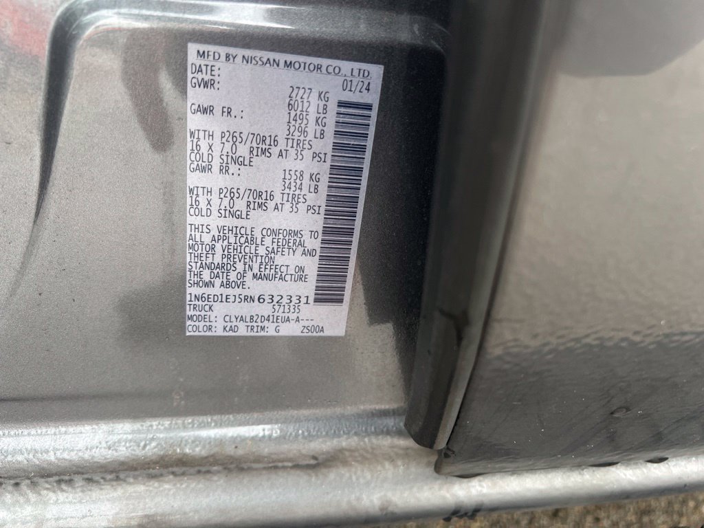 Used 2024 Gray Nissan SV image 7