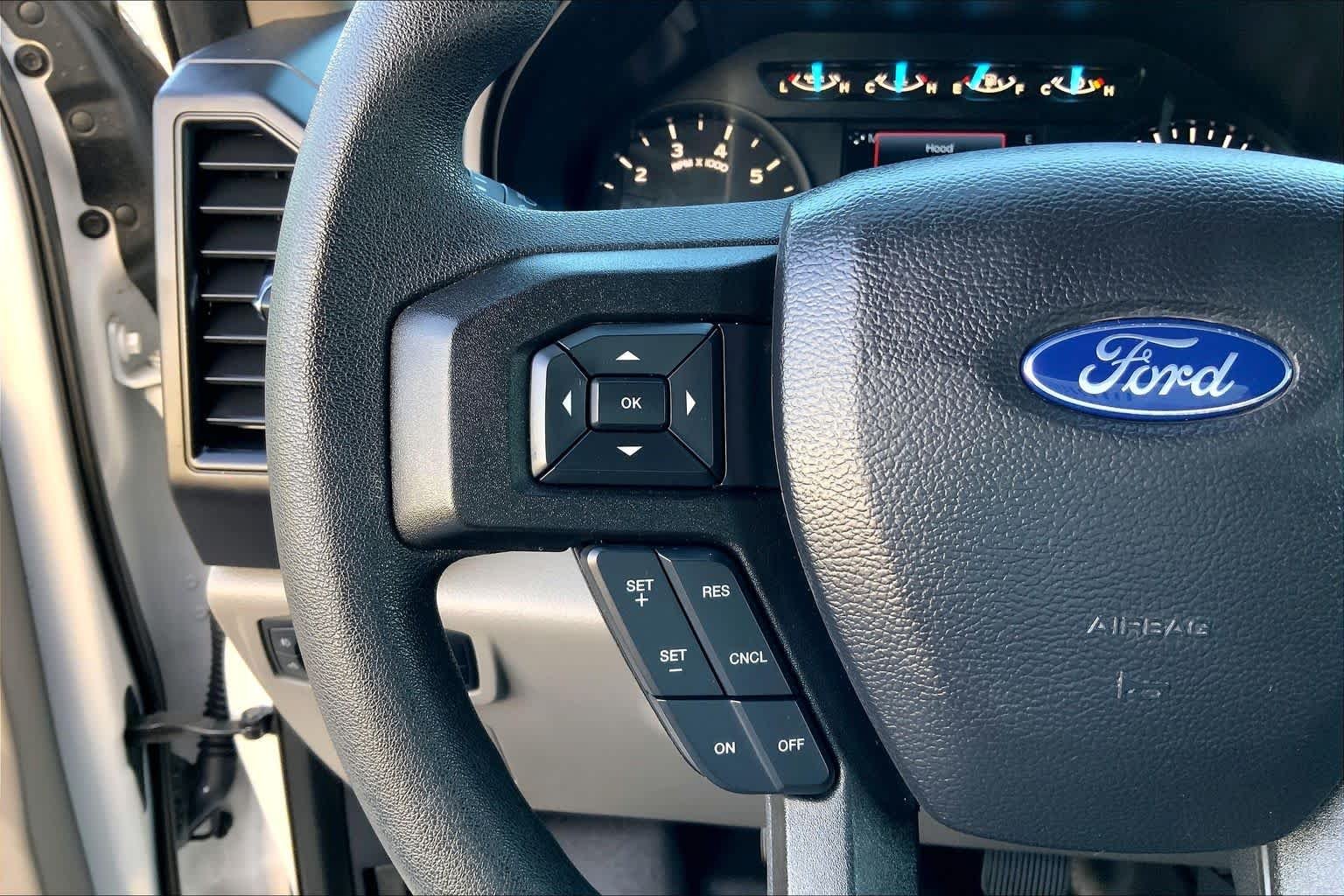 Used 2019 Oxford White Ford XL image 24