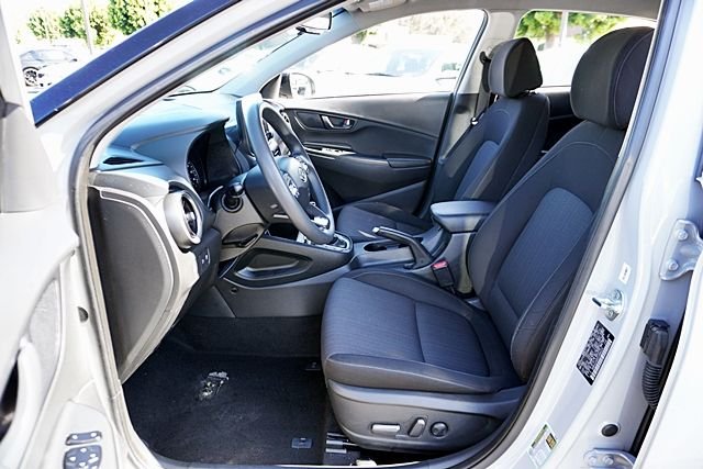 Used 2023 Silver Hyundai SEL image 13