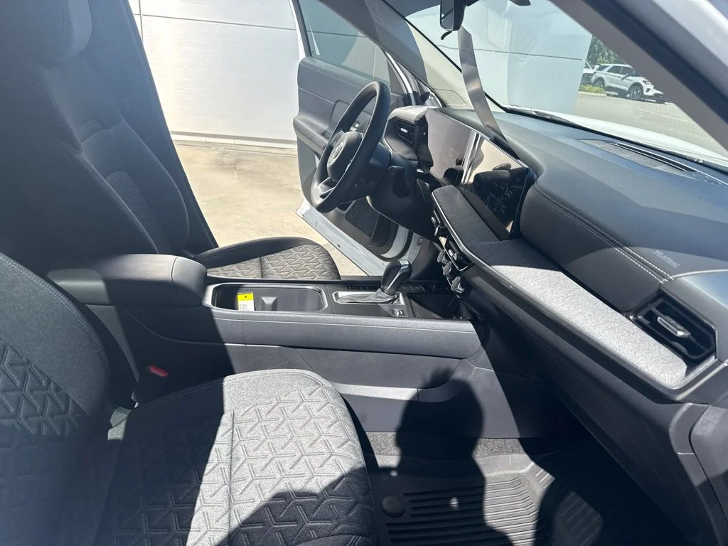 Certified Used 2025 Fresh Powder Nissan SV image 28