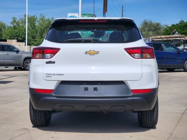 Used 2023 Summit White Chevrolet LS image 6