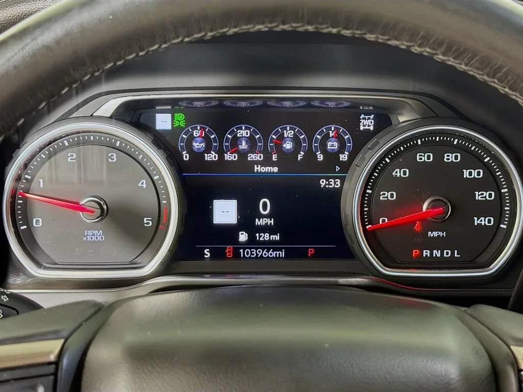 Used 2021 Iridescent Pearl Tricoat Chevrolet High Country image 14