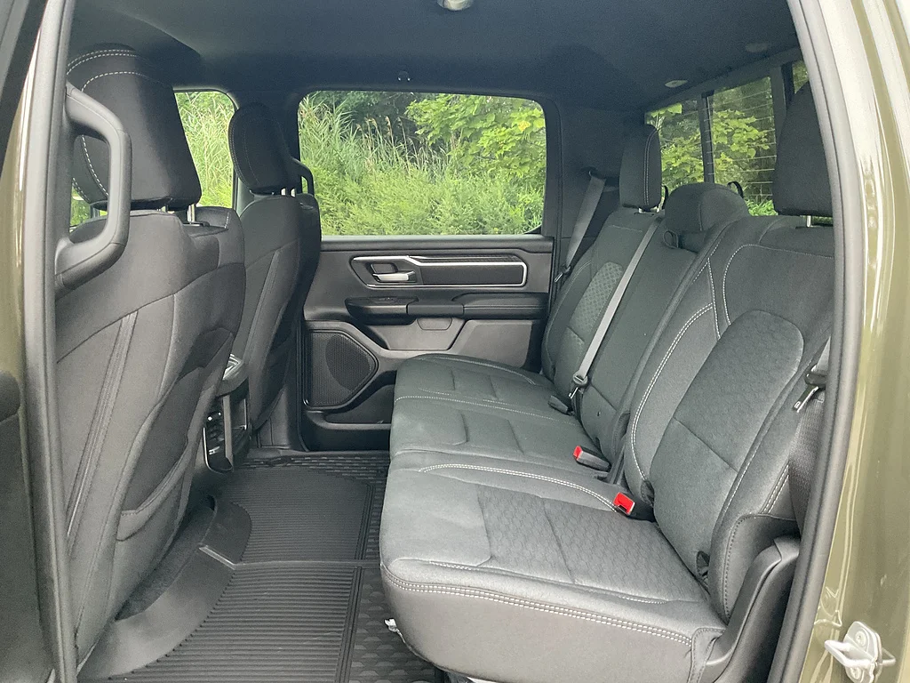 New 2026 Tank RAM Big Horn Crew Cab 4x4 5