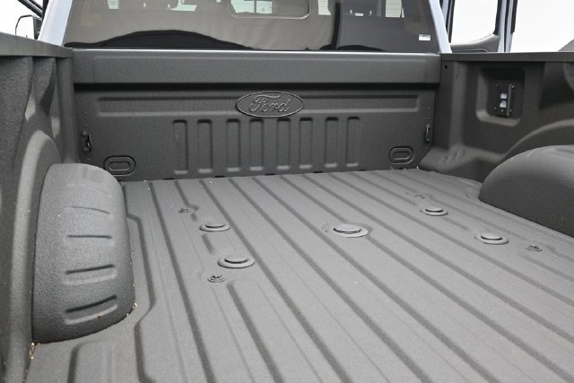 New 2026 Glacier Gray Metallic Tri-Coat Ford F-250® Platinum® image 38