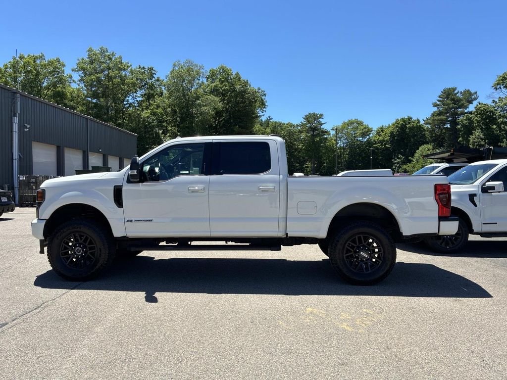 Used 2022 White Ford Lariat image 4