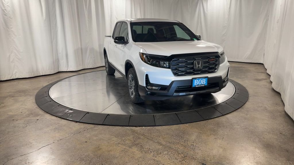 2025 Honda Ridgeline TrailSport - Photo 4