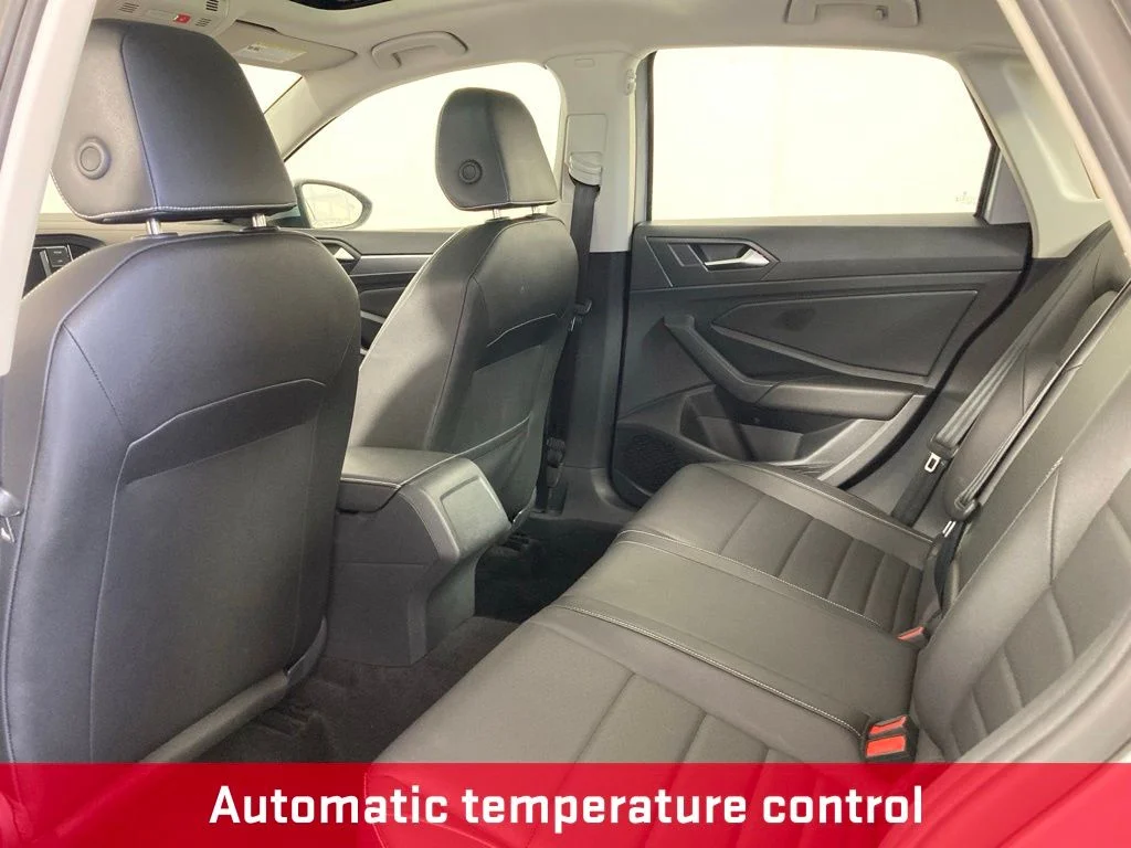 Used 2024 Gray Volkswagen 1.5T SE image 14