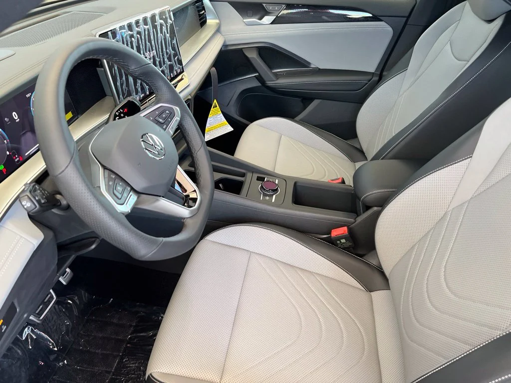 New 2026 Green Volkswagen 2.0T SE R-Line Black image 9