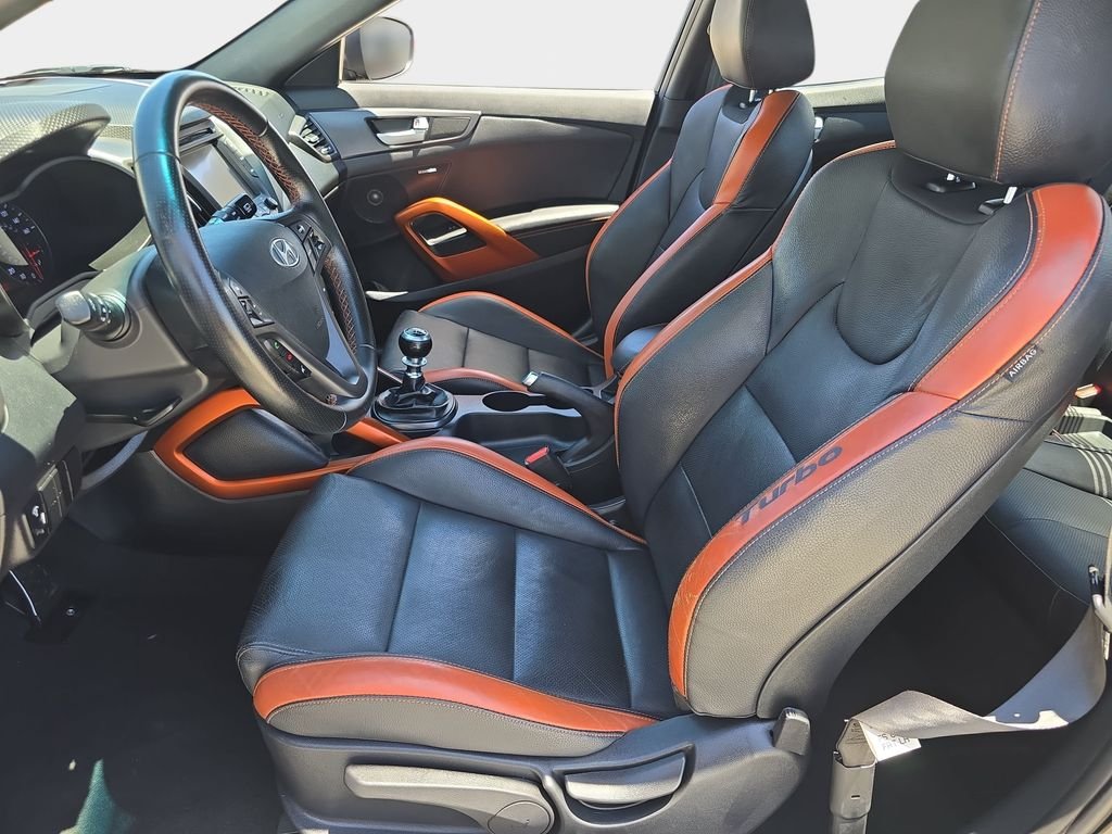 Used 2016 Black Hyundai Turbo image 17