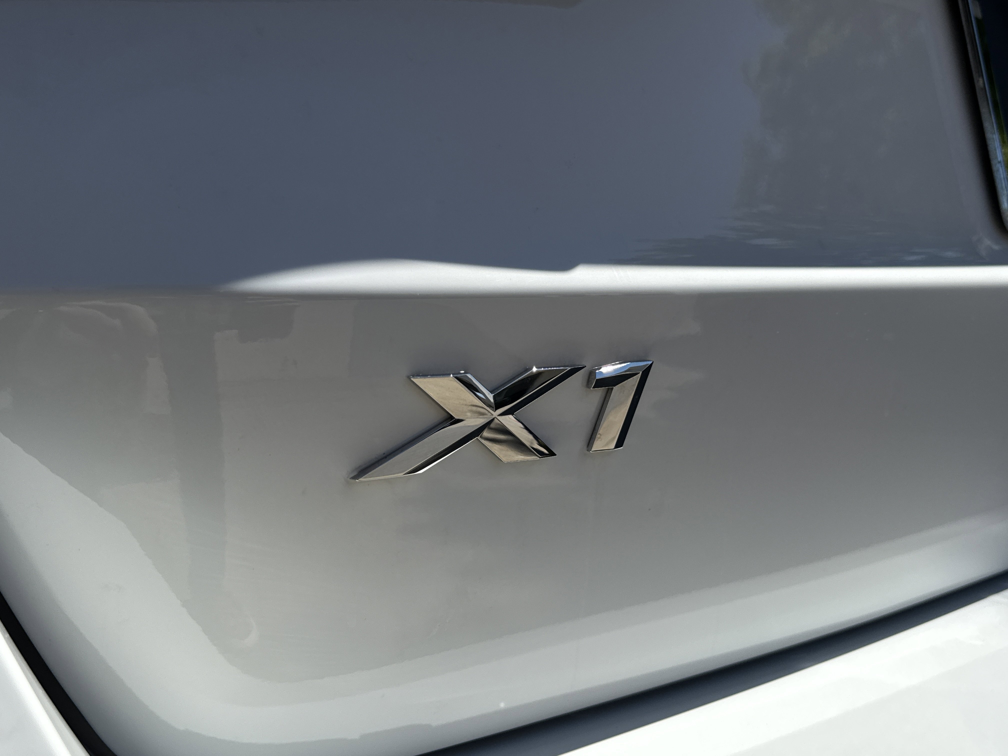 New 2026 0300 Alpine White BMW xDrive28i image 8