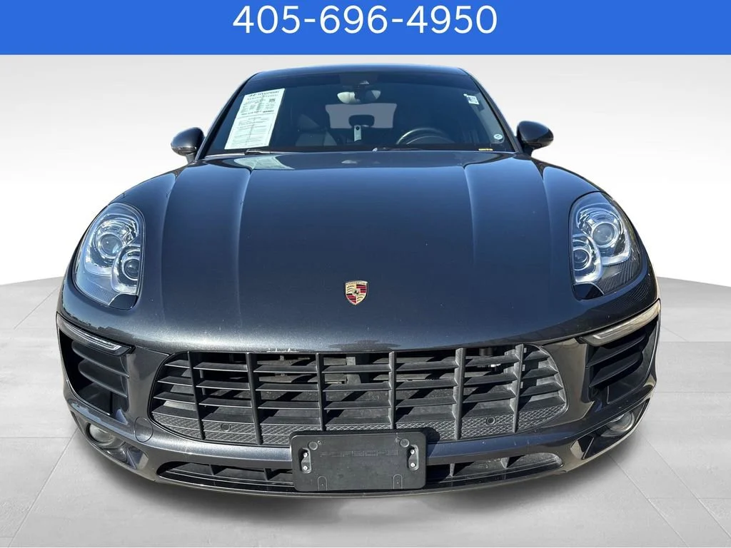 Pre-Owned 2018 Porsche Macan Base