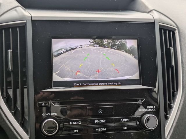 Used 2020 White Subaru Base image 18