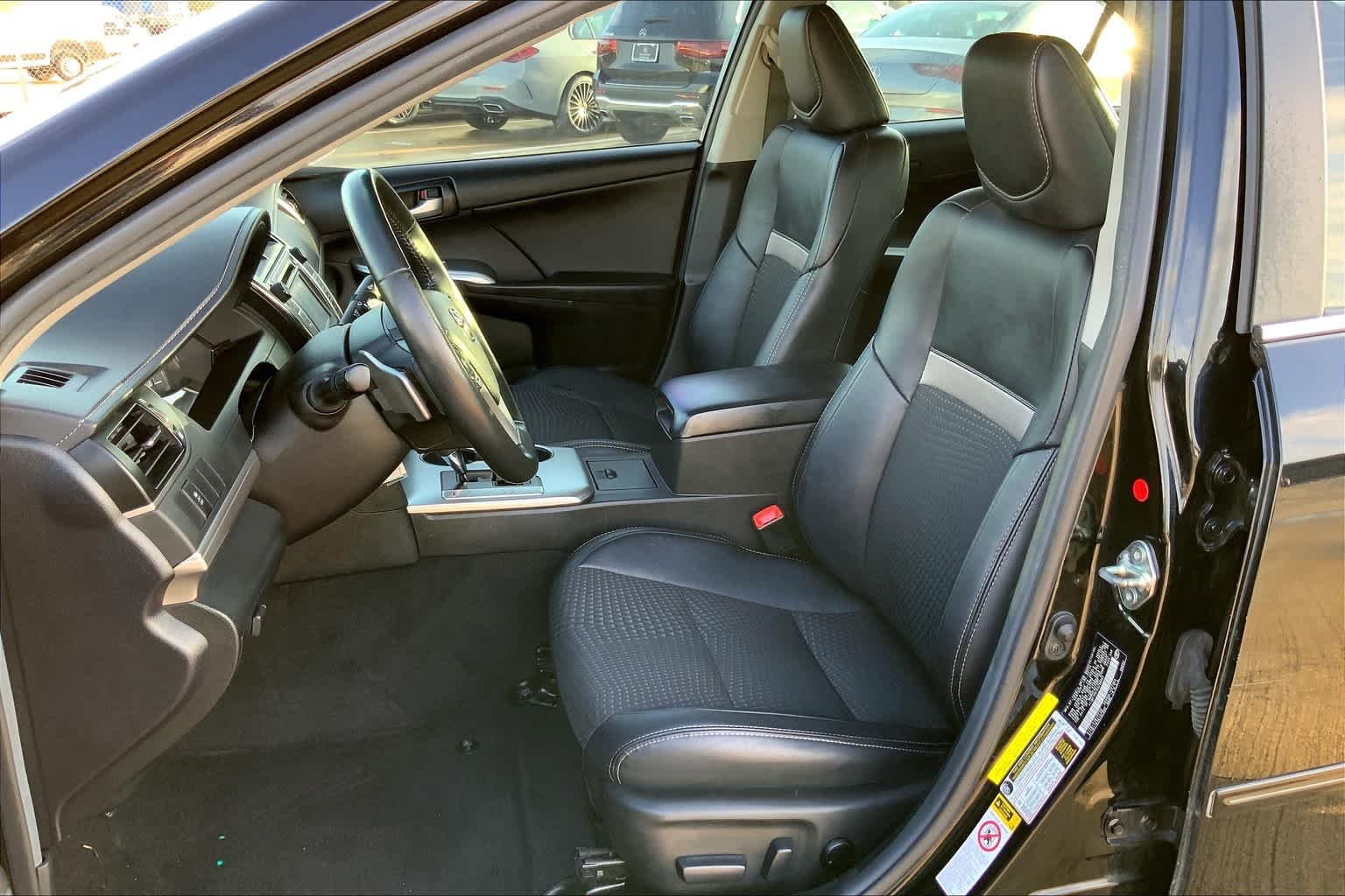 Used 2014 Attitude Black Metallic Toyota XLE image 8