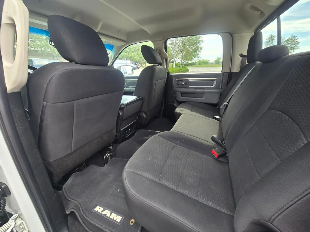 Used 2019 White Ram Warlock image 9