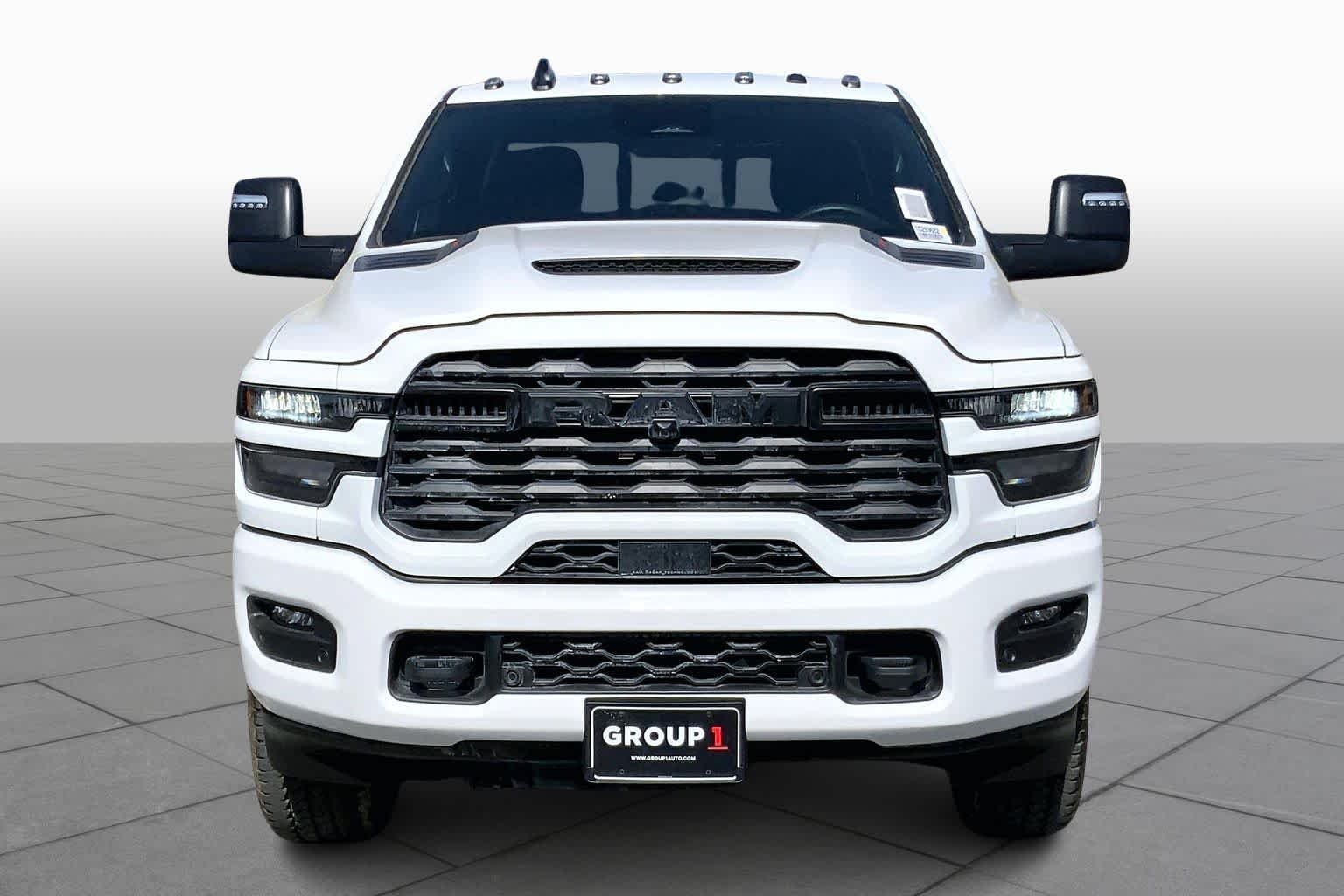 New 2026 Bright White Clear-Coat Exterior Paint RAM Black Express image 3