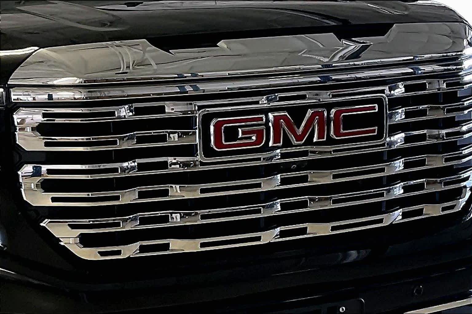 Used 2022 Onyx Black GMC Denali image 30