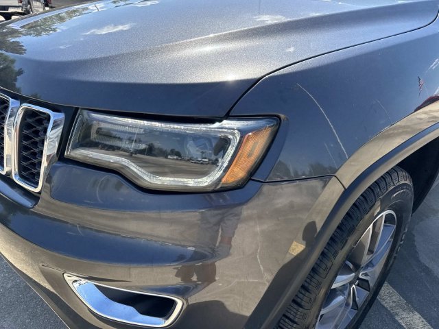 Used 2019 Gray Jeep Limited image 8