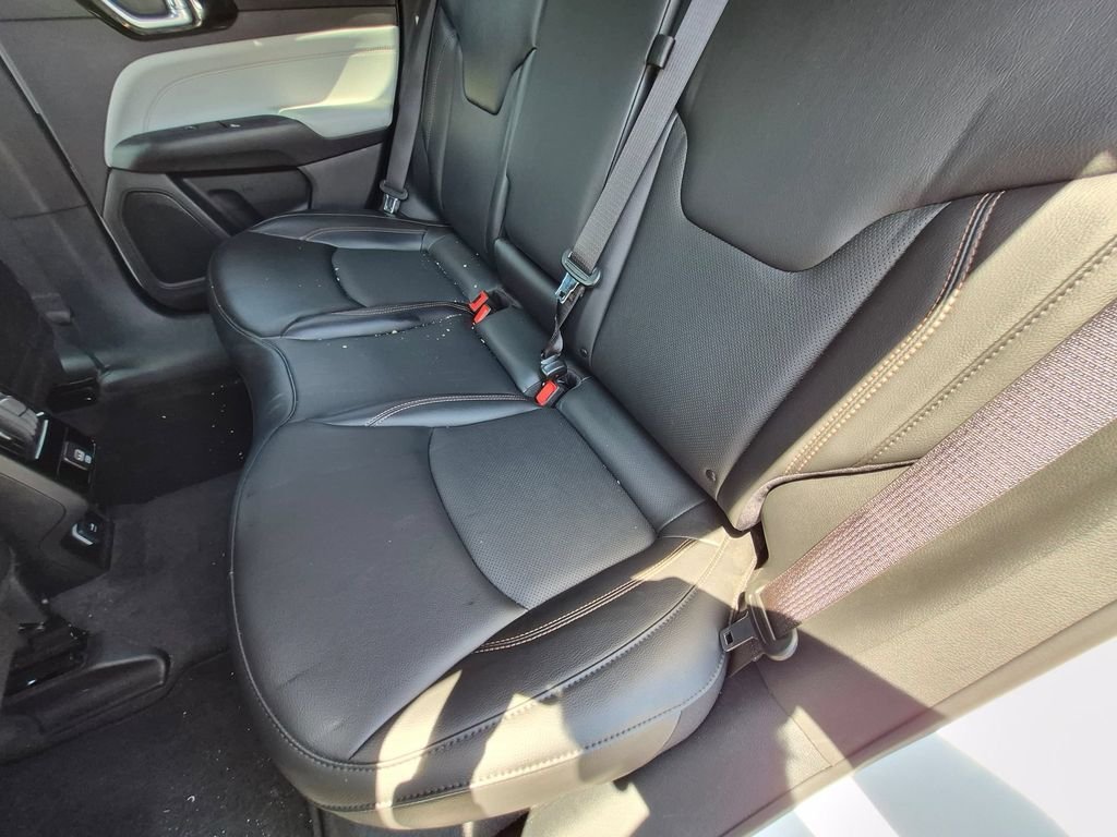 Used 2023 White Jeep Limited image 21