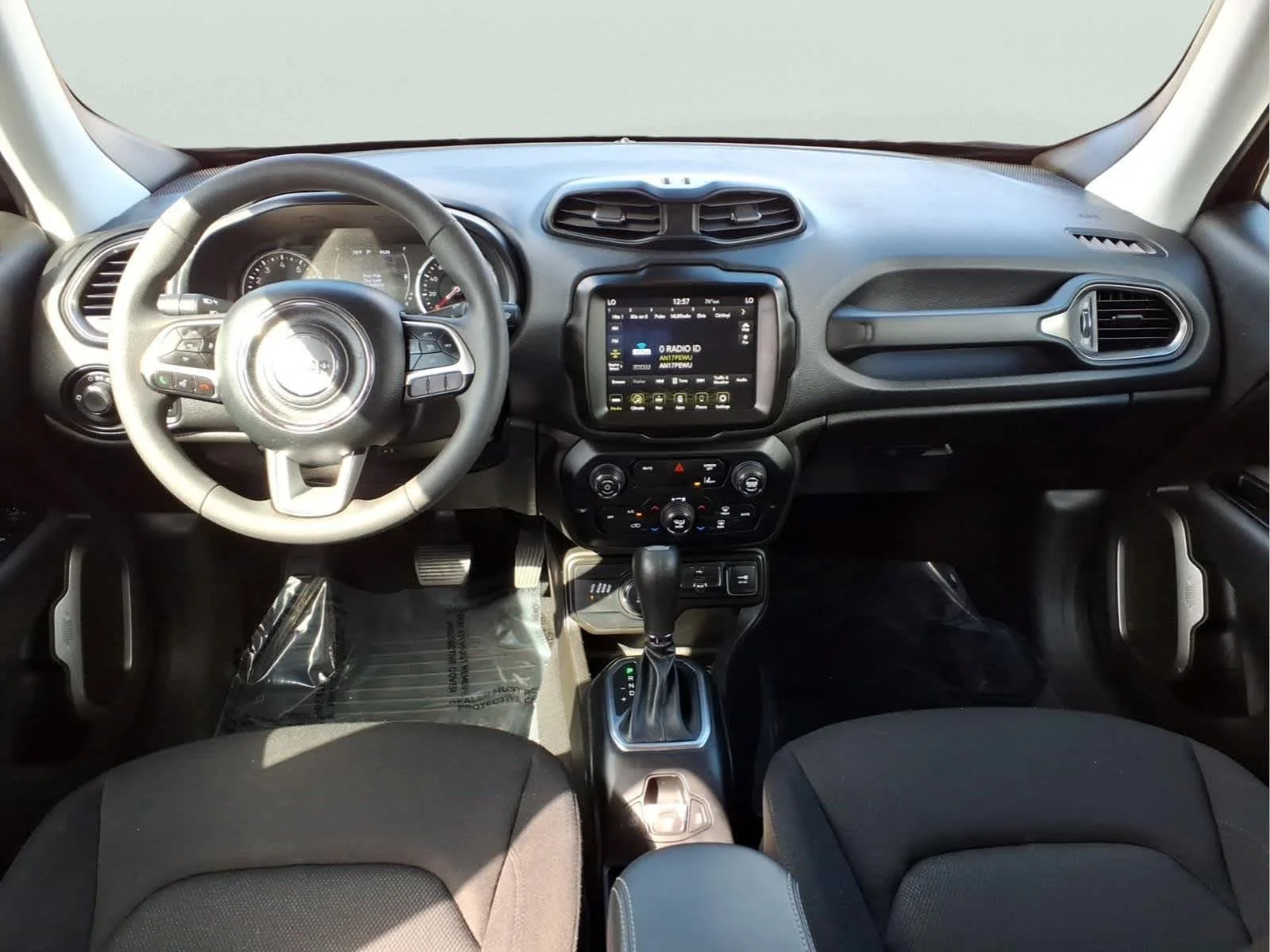 Used 2023 Black Clearcoat Jeep Latitude image 17