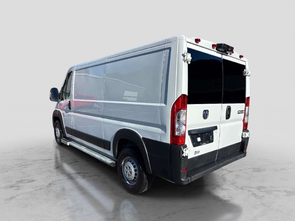 Used 2025 White Ram Base image 3
