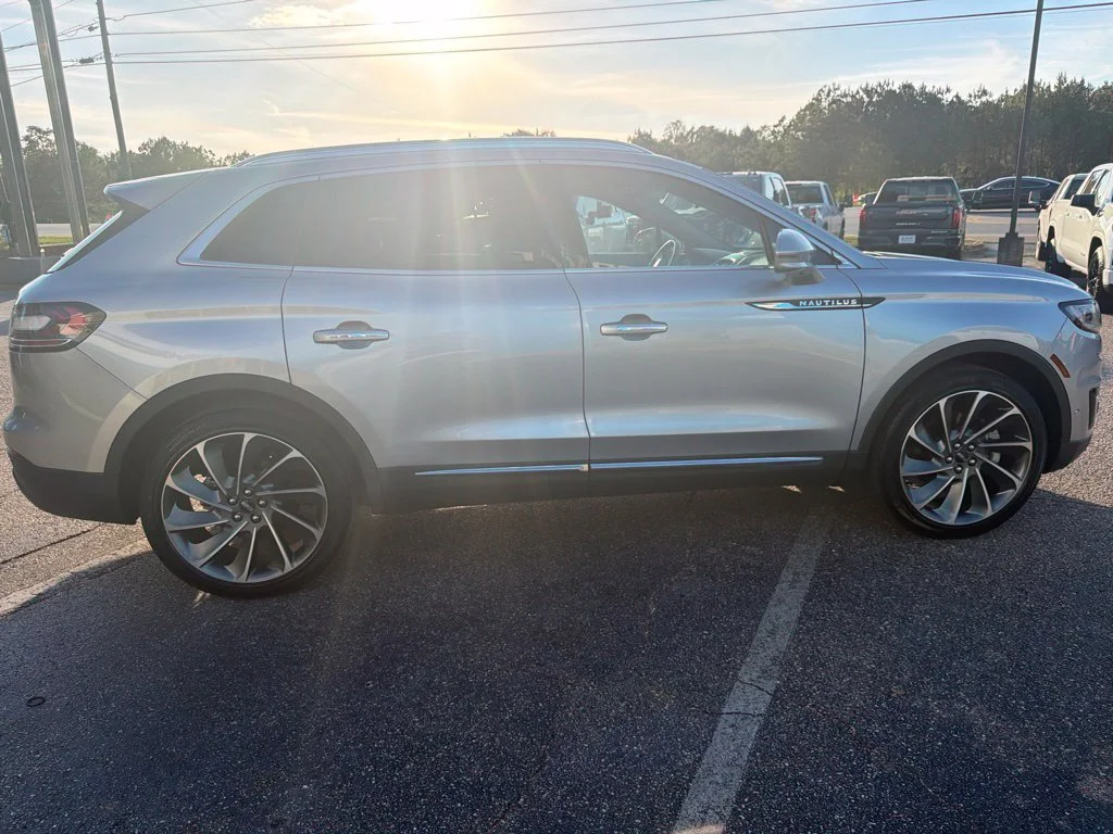 Used 2020 Wh Lincoln Reserve image 6
