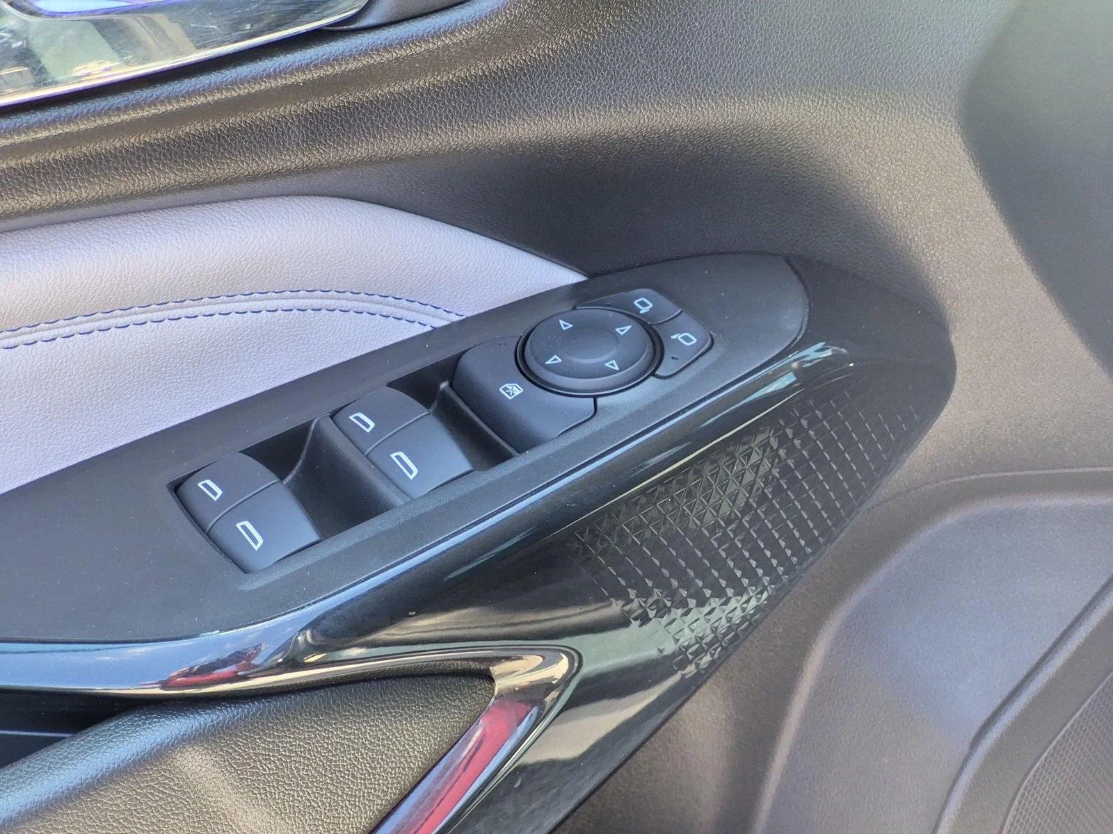 Used 2025 Cypress Gray Chevrolet LT image 16