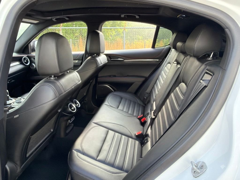 2023 Alfa Romeo Stelvio Estrema - Photo 19
