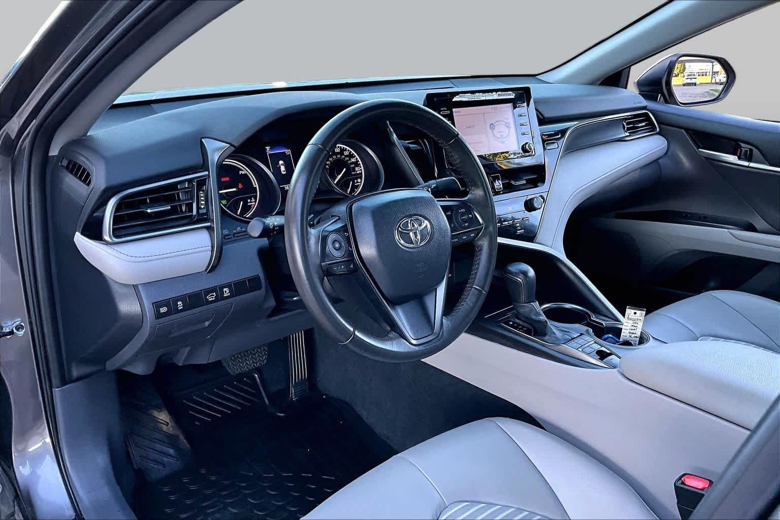 Used 2024 Predawn Gray Mica Toyota Hybrid SE image 18