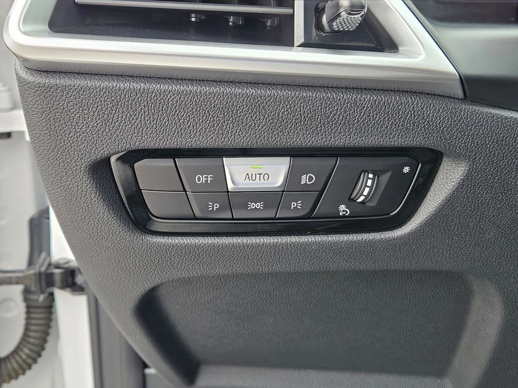 Used 2025 Mineral White Metallic BMW M50 image 30