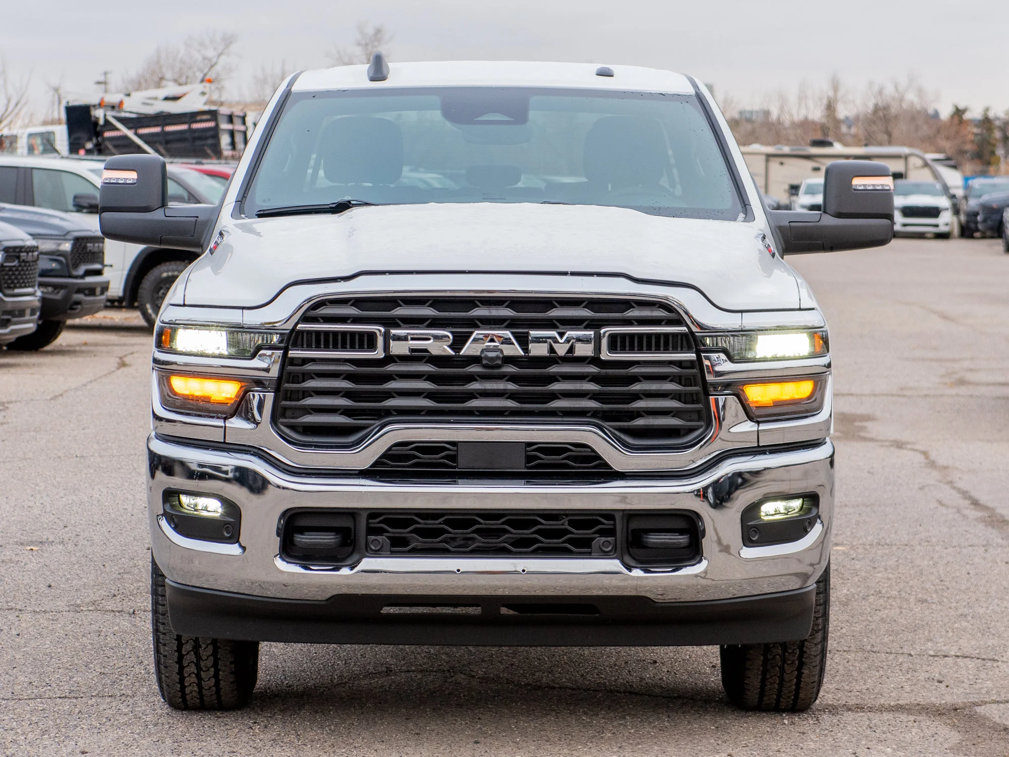 New 2027 White RAM Big Horn* Crew Cab 4x4, 6.4L HEMI V8, Heated Seats/Wheel, Remote Start image 10