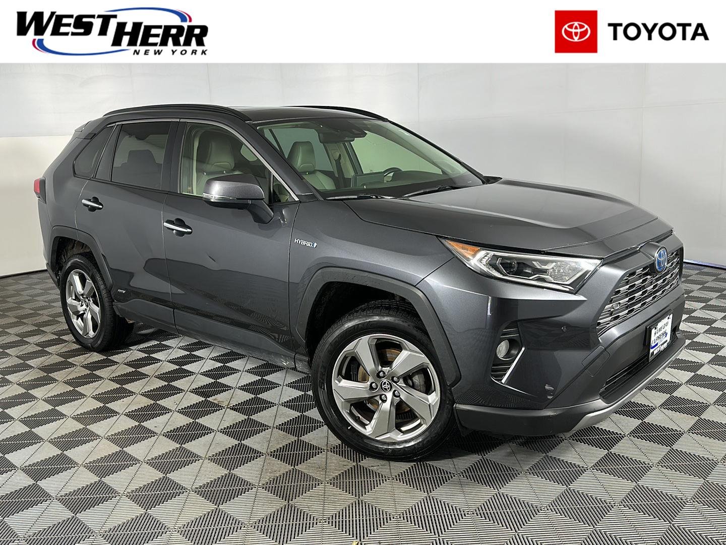 Used 2020 Magnetic Gray Metallic Toyota Limited image 1