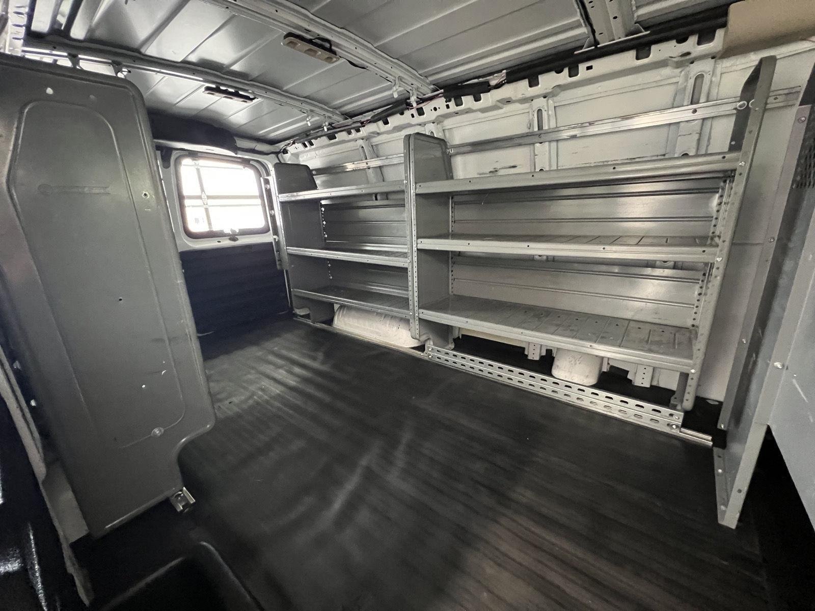 Used 2018 Summit White GMC Work Van image 21