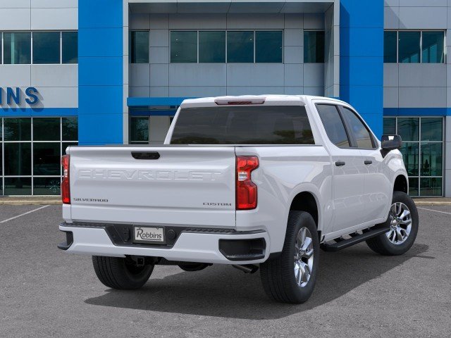 New 2026 Summit White Chevrolet Custom image 4