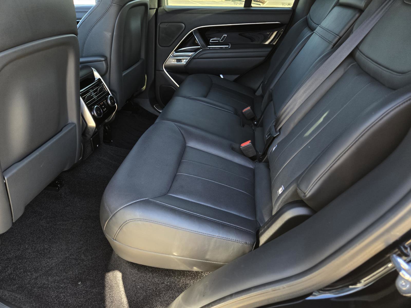 Used 2023 Black Land Rover SE image 20