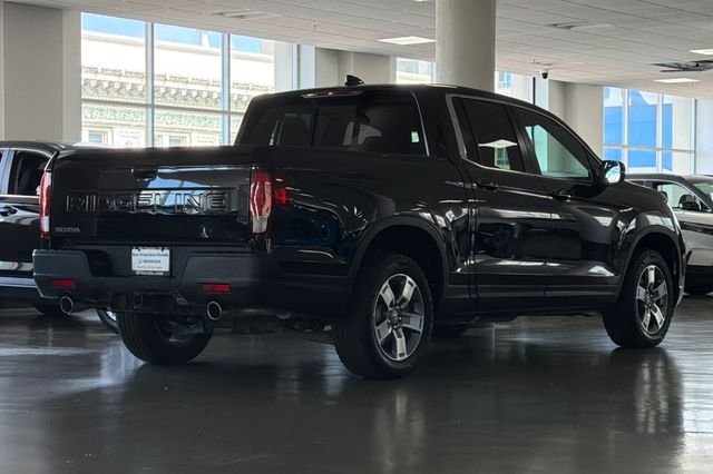 Certified Used 2024 Crystal Black Pearl Honda RTL image 5